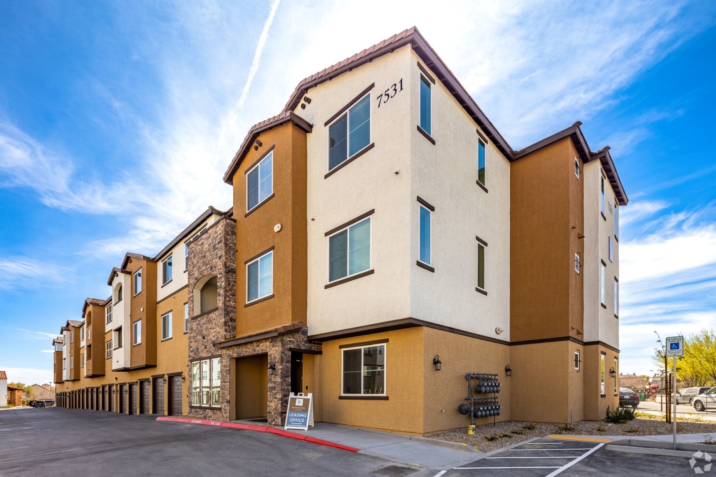 Brownstone Apartments Image 12