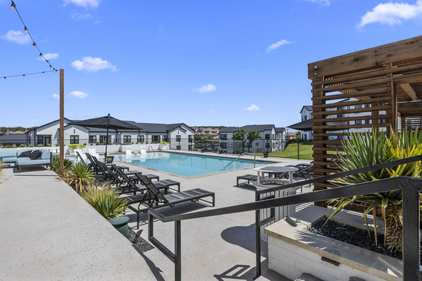 Birwood Heights Image 36