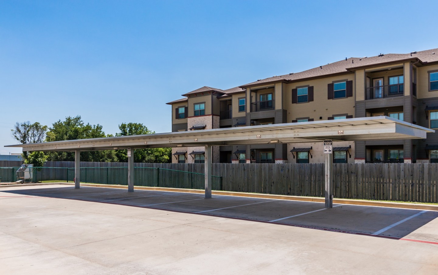 Crenshaw Grand Apartments Image 22