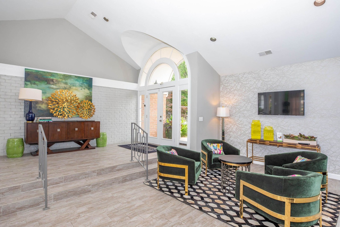 Williamsburg Townhomes Rental Homes Image 7