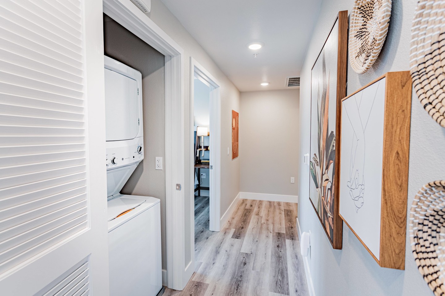 1250 Lakeside Image 42