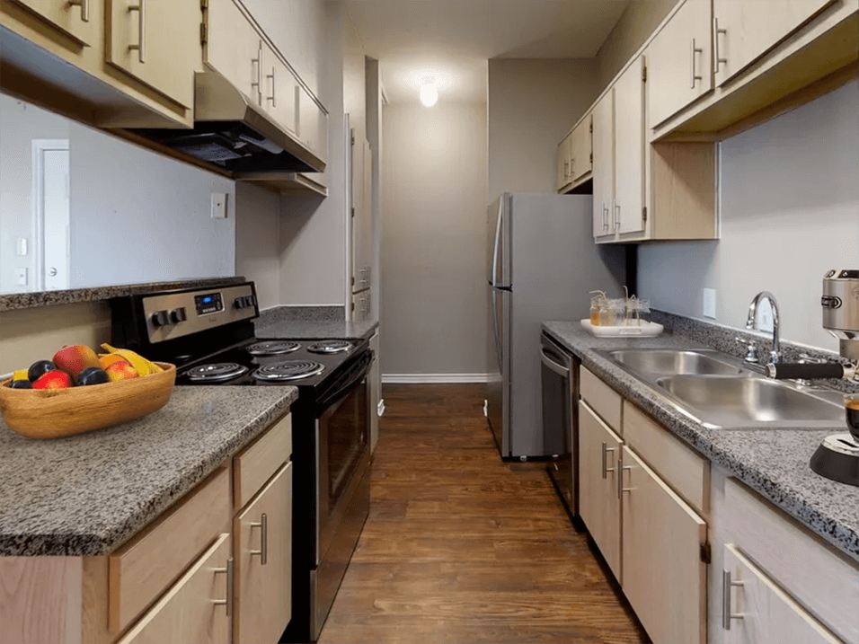 Summer Brook Apartments Image 8