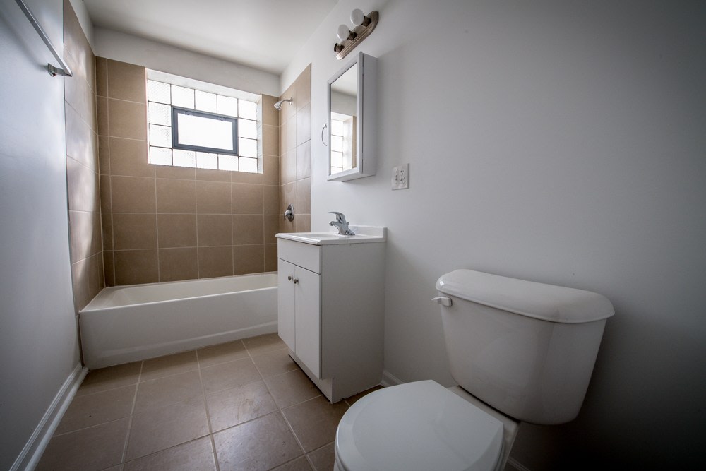 10933 S Vernon Image 5