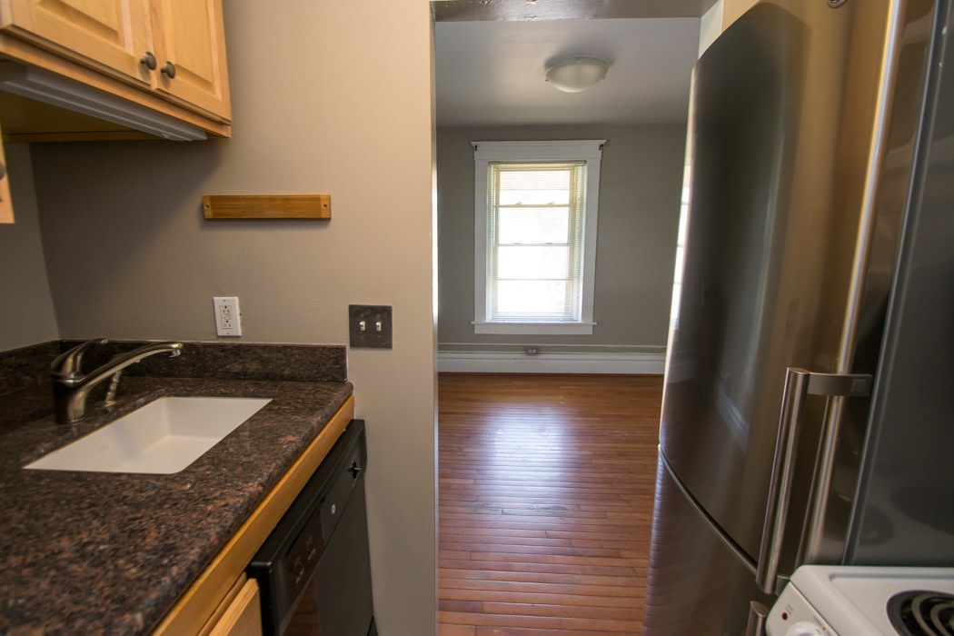 1501 Broadway St Image 3