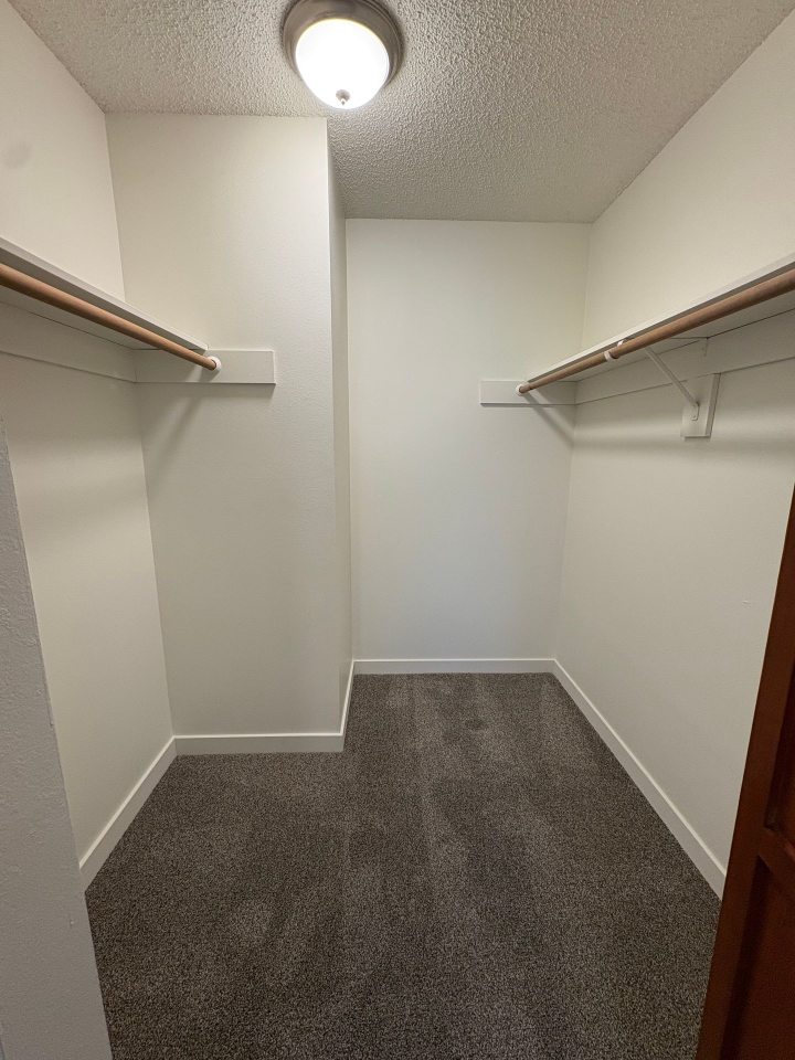 Willow Wood Apartments Image 1