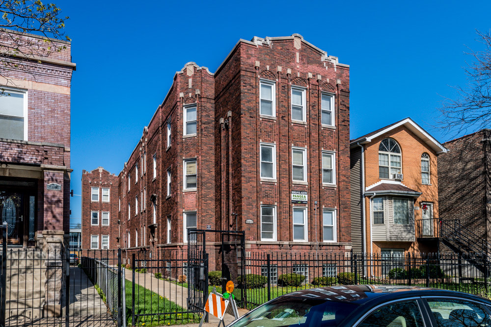 7812 S Emerald Ave Image 2