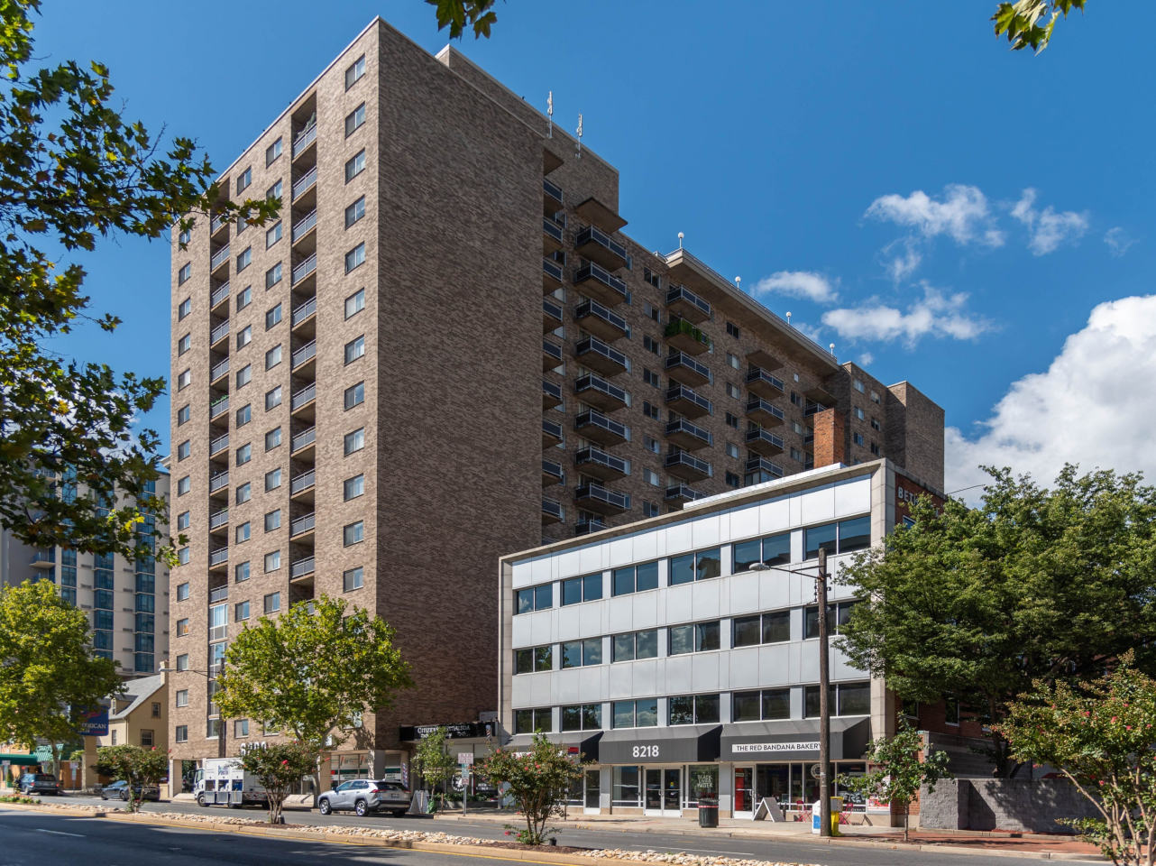 8200W Apartments Image 7