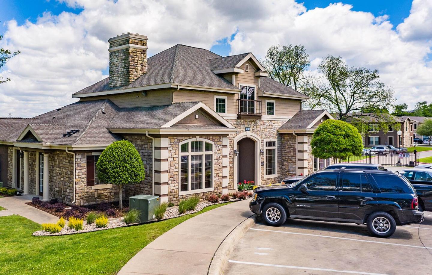 Highland Hills Image 7
