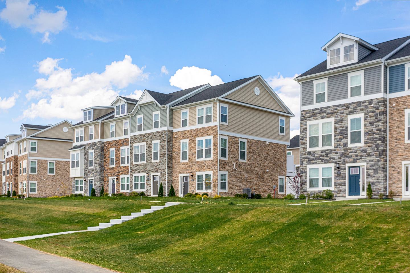 Highlands EVOLV Rental Townhomes Image 27