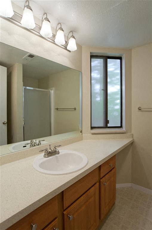 James Pointe Apartments Image 56