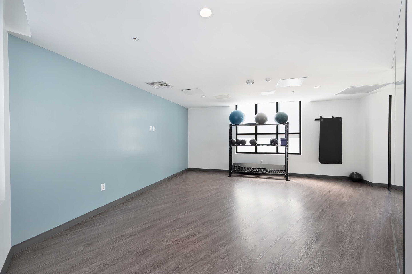 Halcyon Apartments Image 146