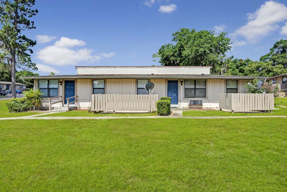 Applewood Apartments Image 17