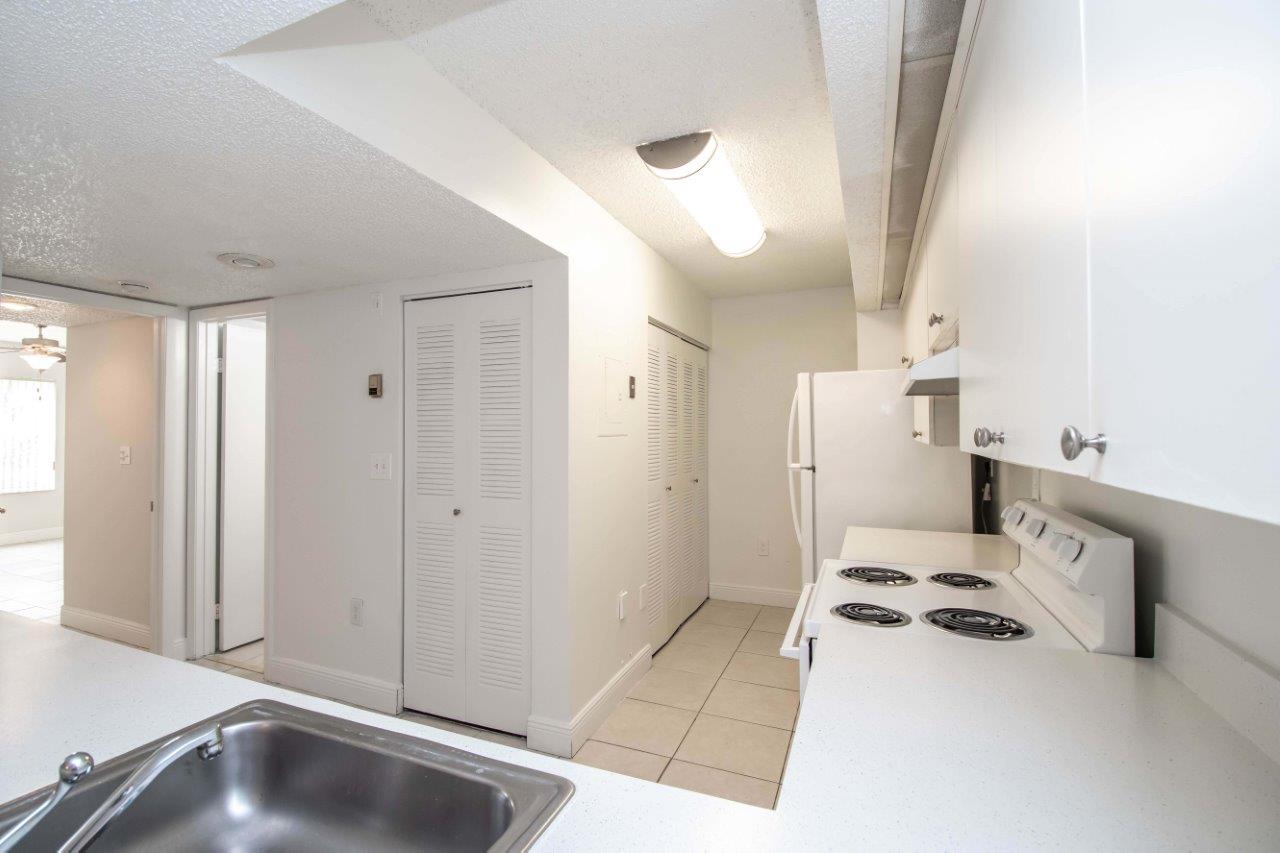Legacy Palm Gardens Image 19