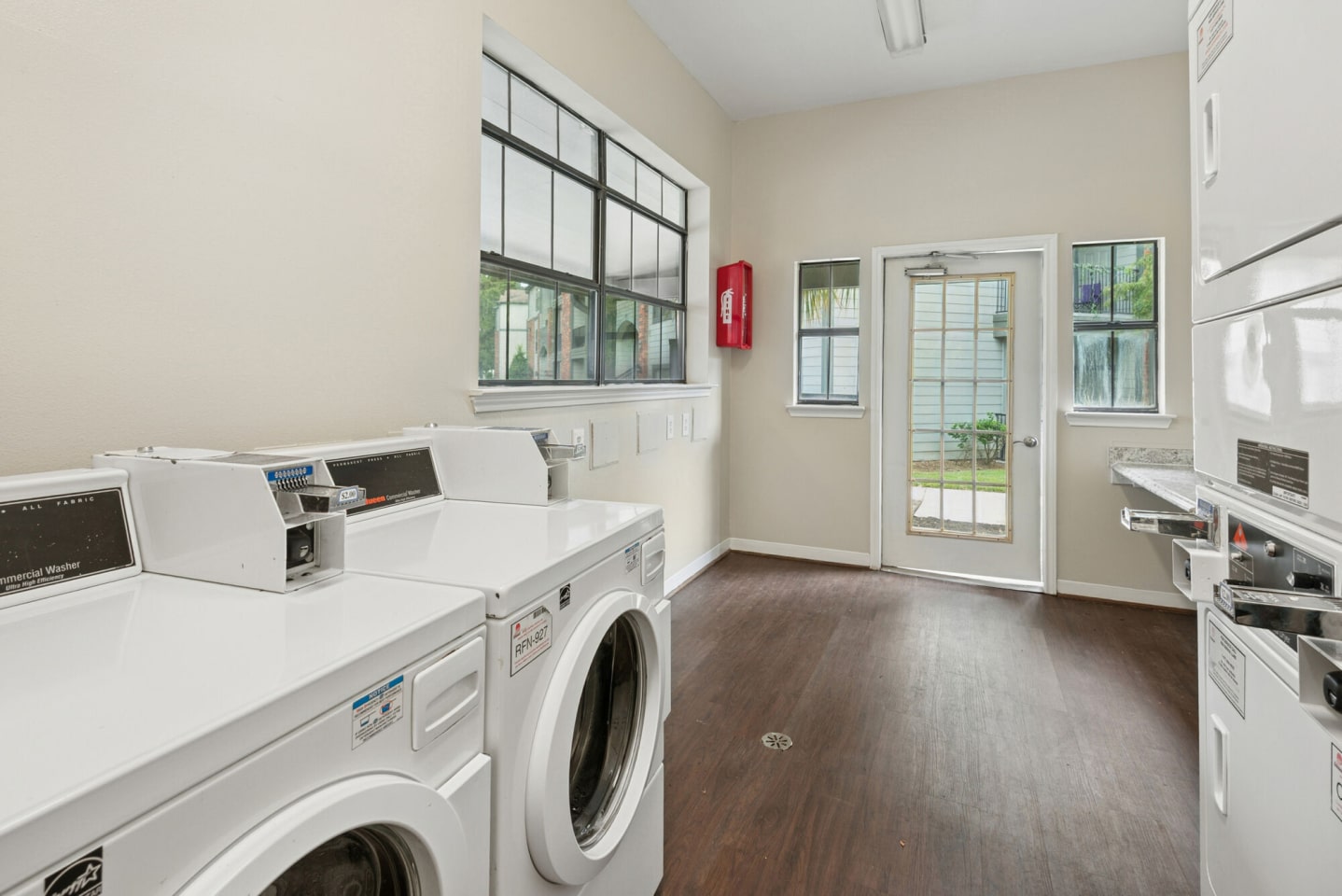 Lakeshore Villas Image 24