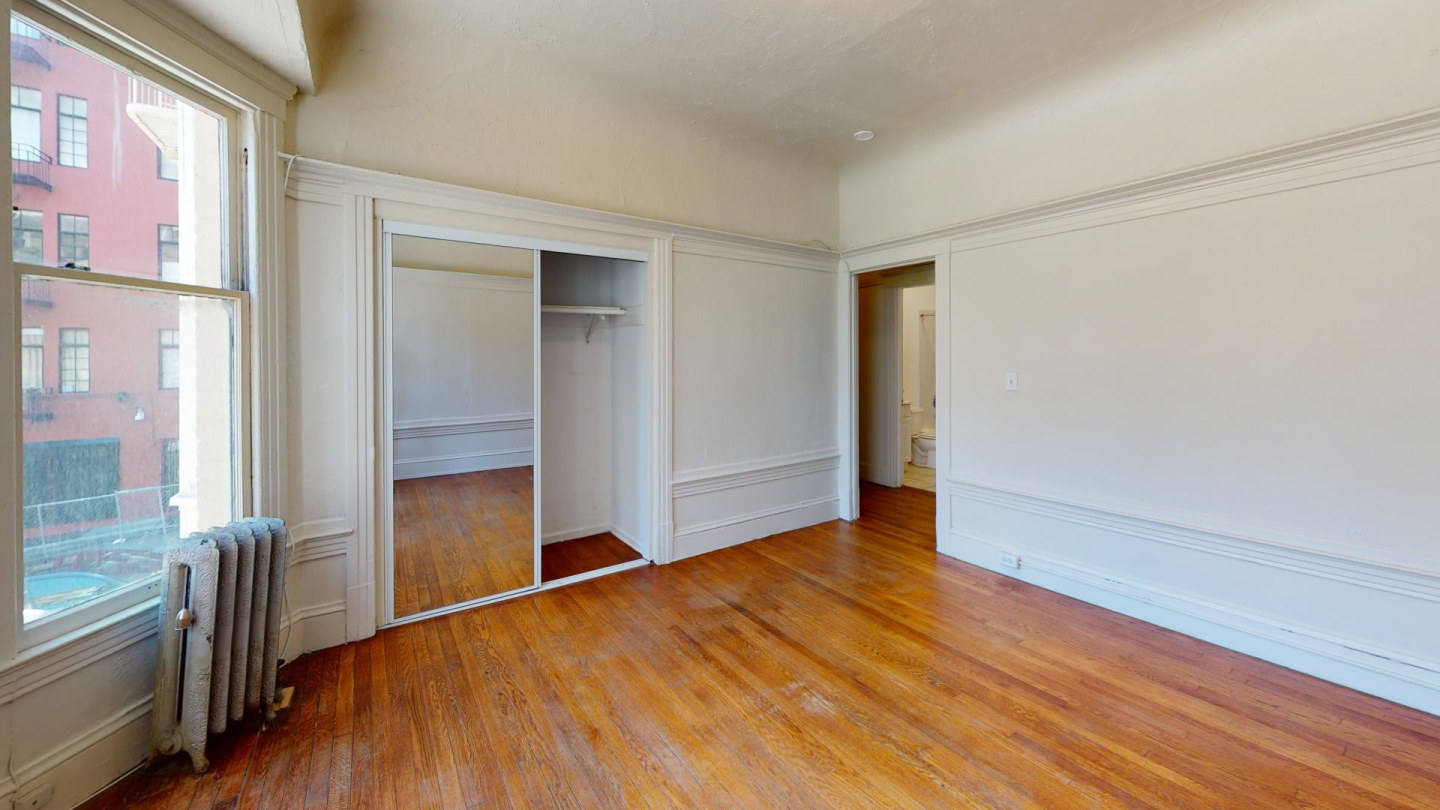 720 Jones Street Image 11