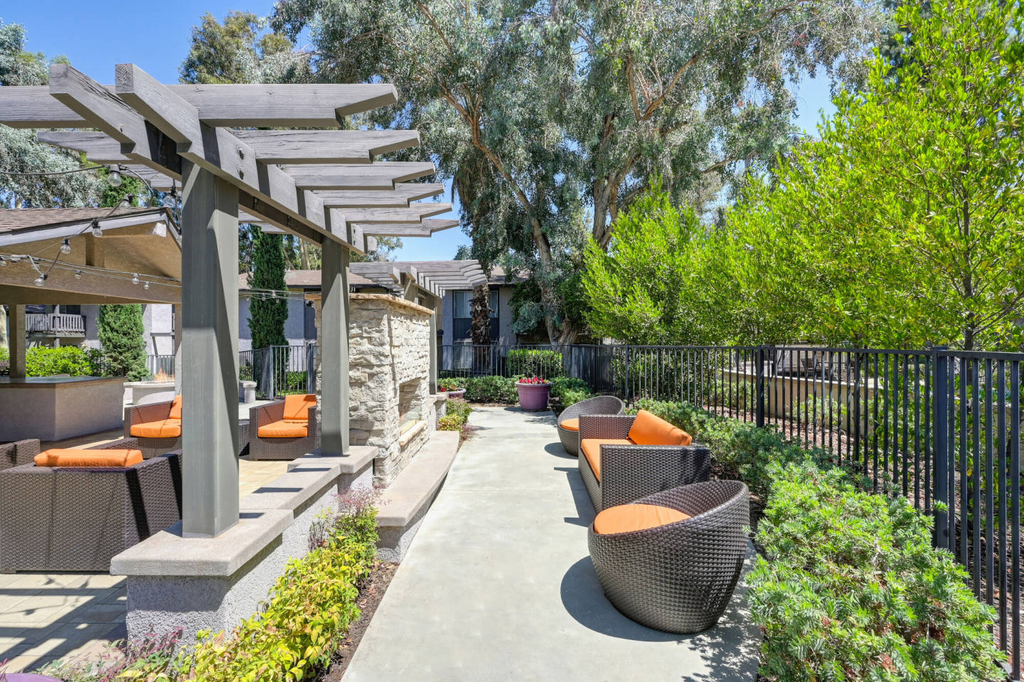 Pinewood Apartments Image 47