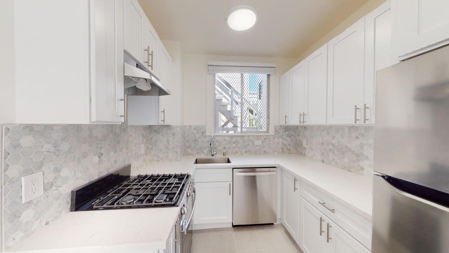 15-27 Alhambra Street Image 1