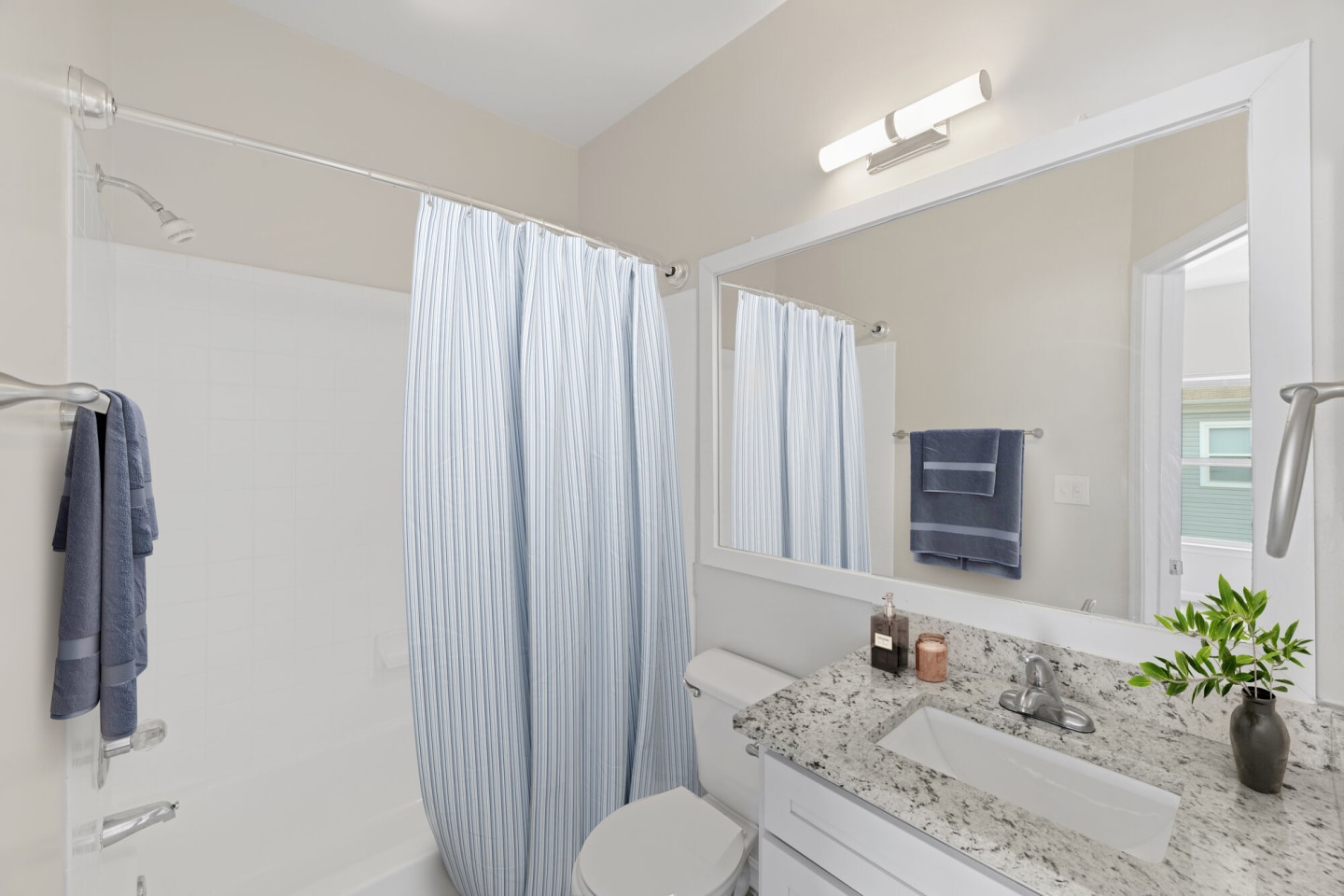 The Townes at Herndon Center Image 10