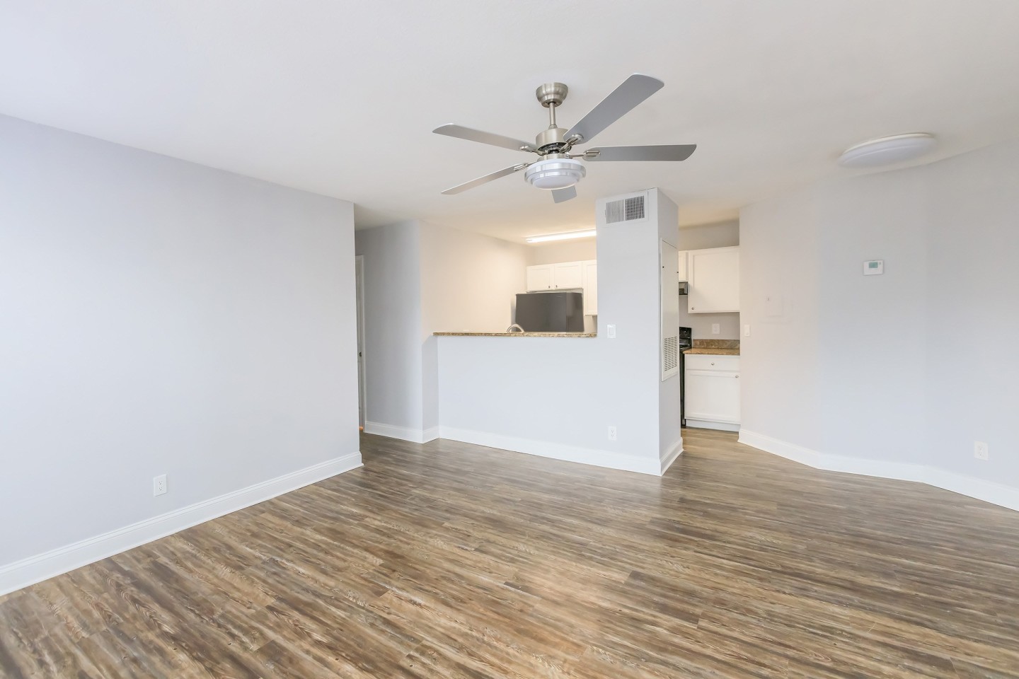 Walden Palms Condos Image 18