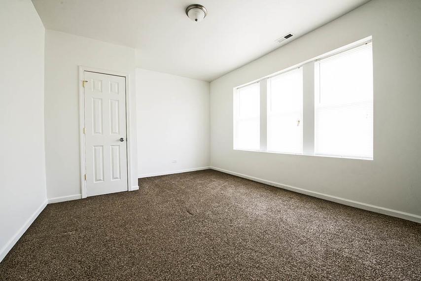 1117 N Lawler Ave Image 8