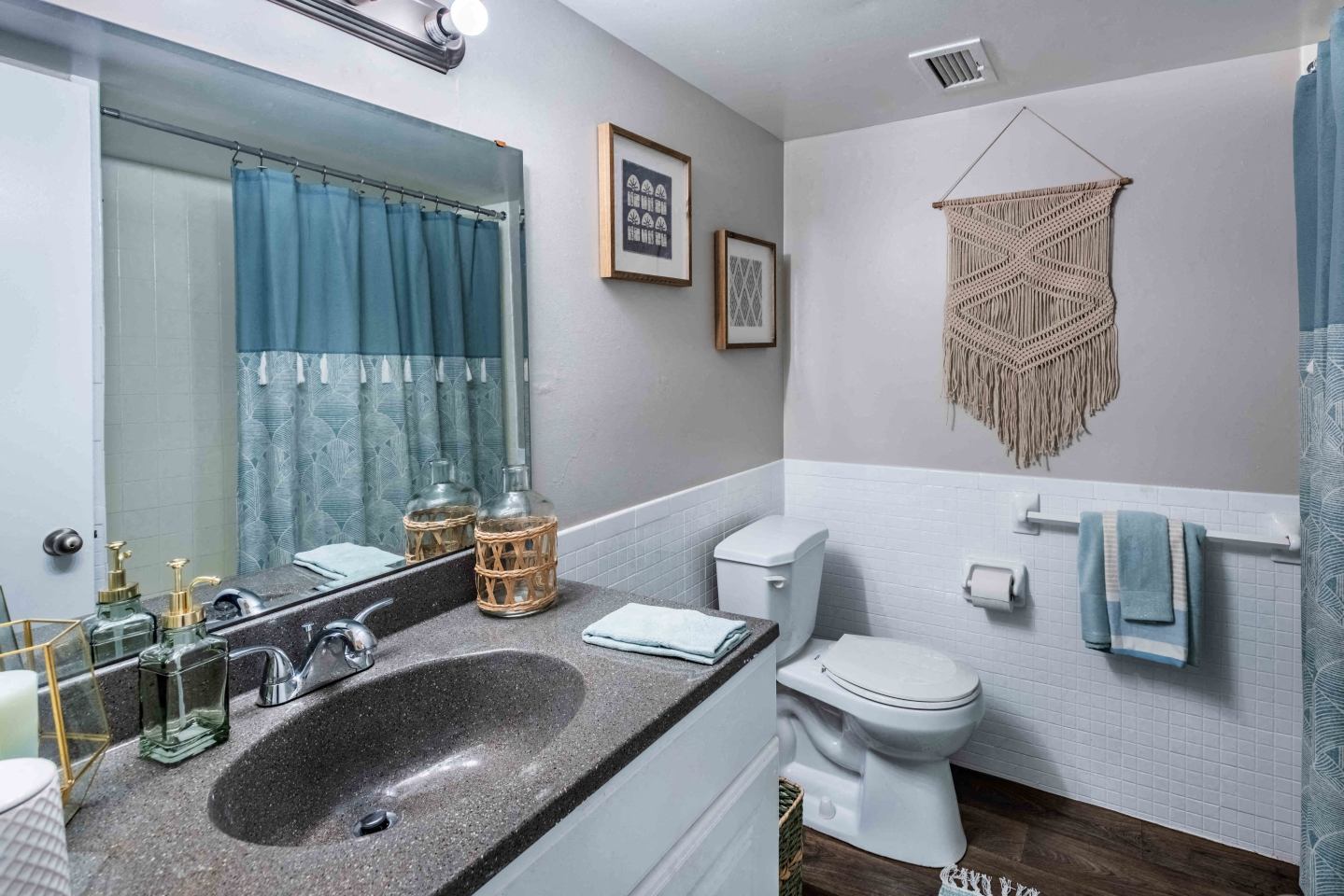Grand Arbor Reserve Apartment Homes Image 12