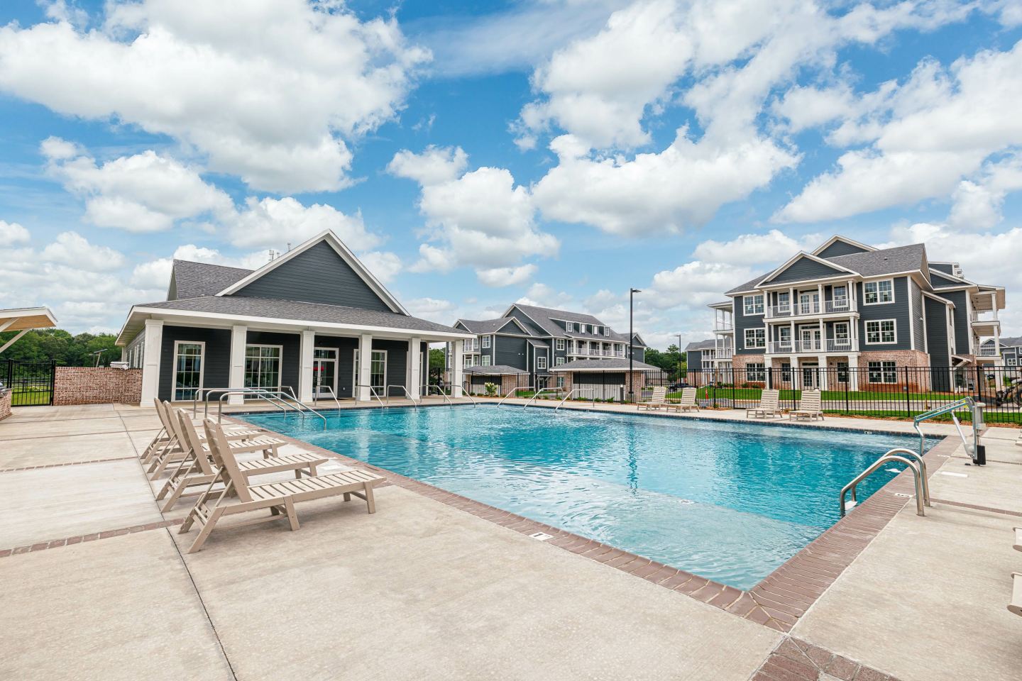 Shadow Creek West New Apartments Image 3