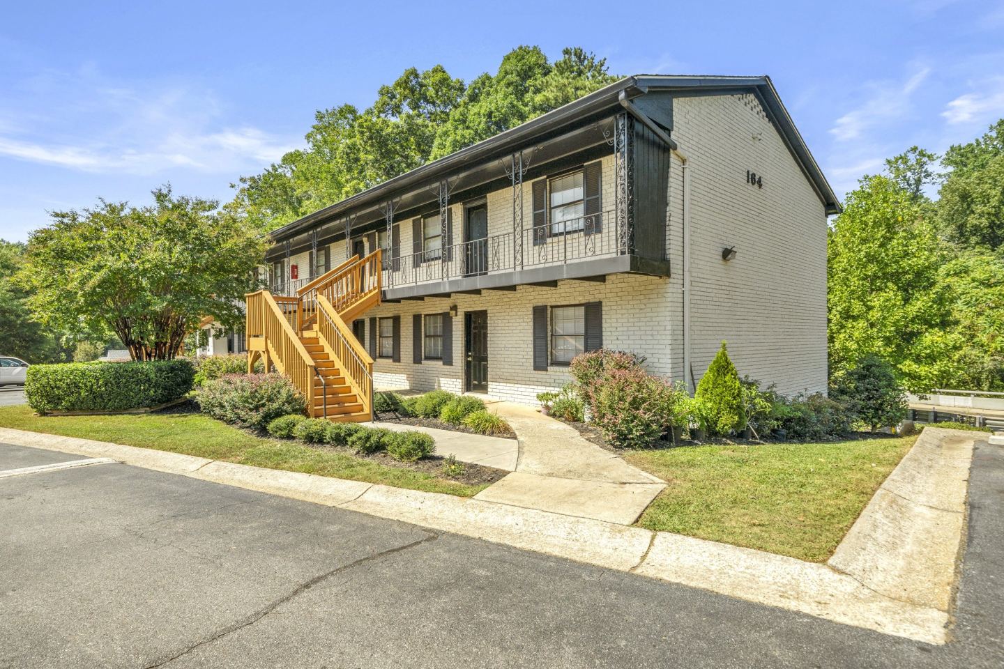 Woodland Falls Apartments Image 18