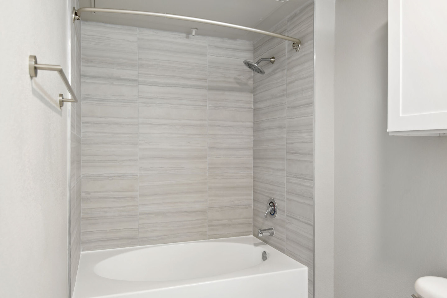 Collier Luxury Living Image 26