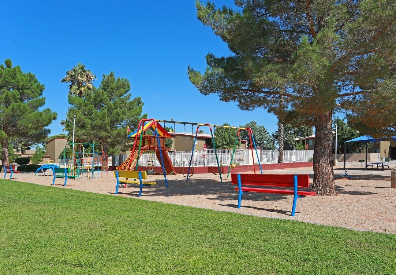 Vista Village Image 11