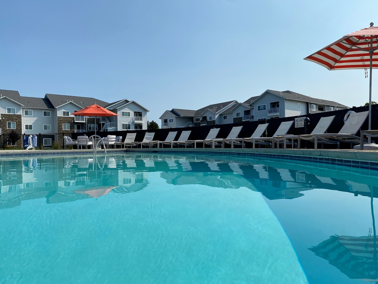 Piper Lakes Apartment Homes Image 14