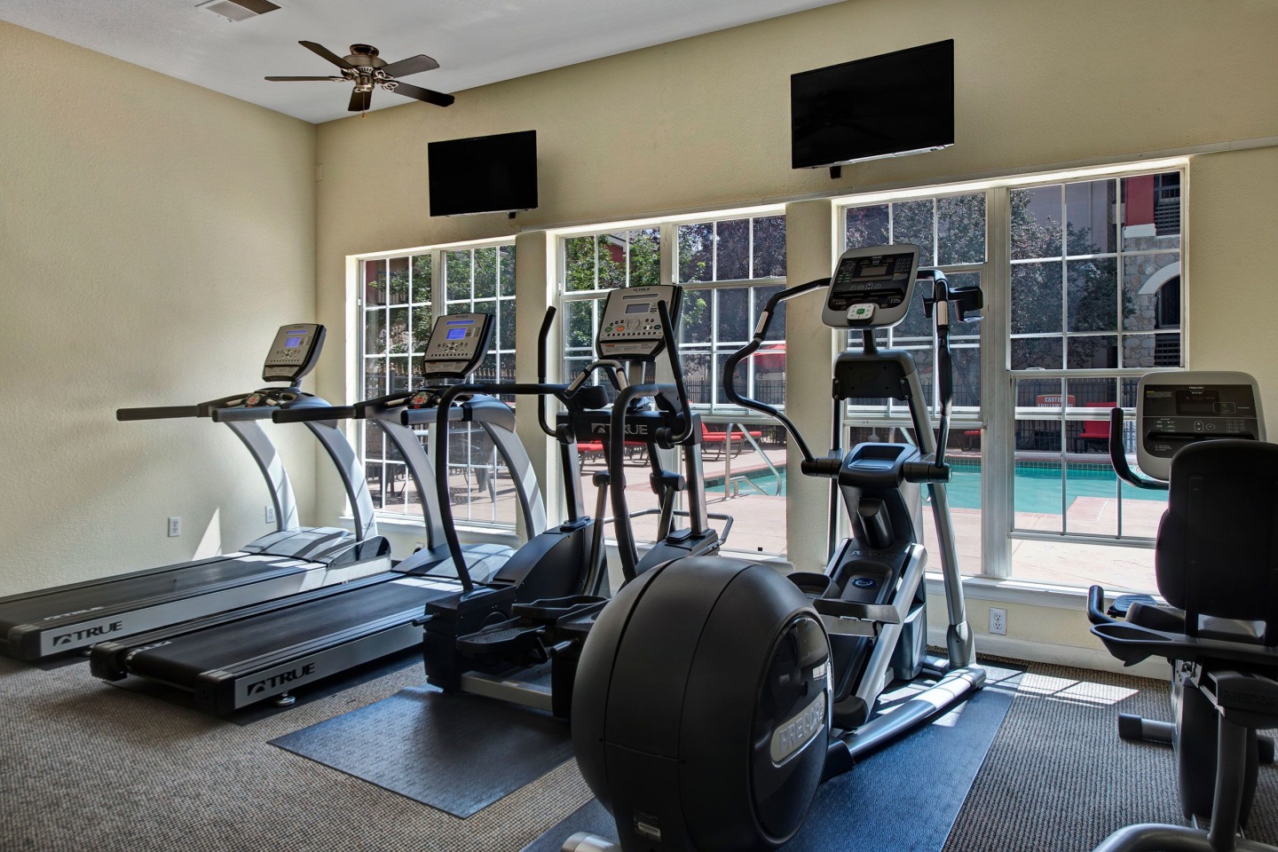 Camelback Pointe Apartment Homes Image 13