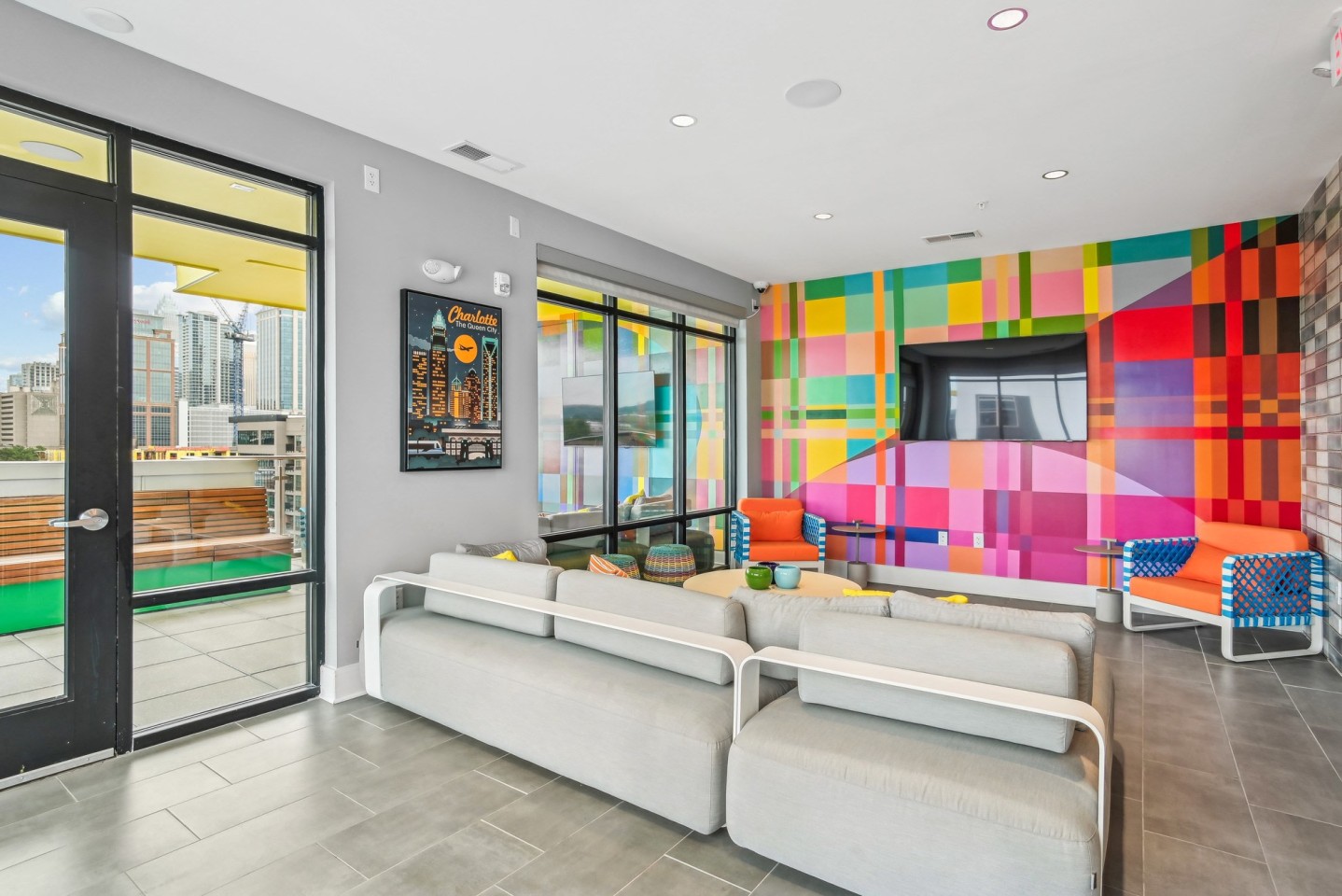 Link Apartments Mint Street Image 5