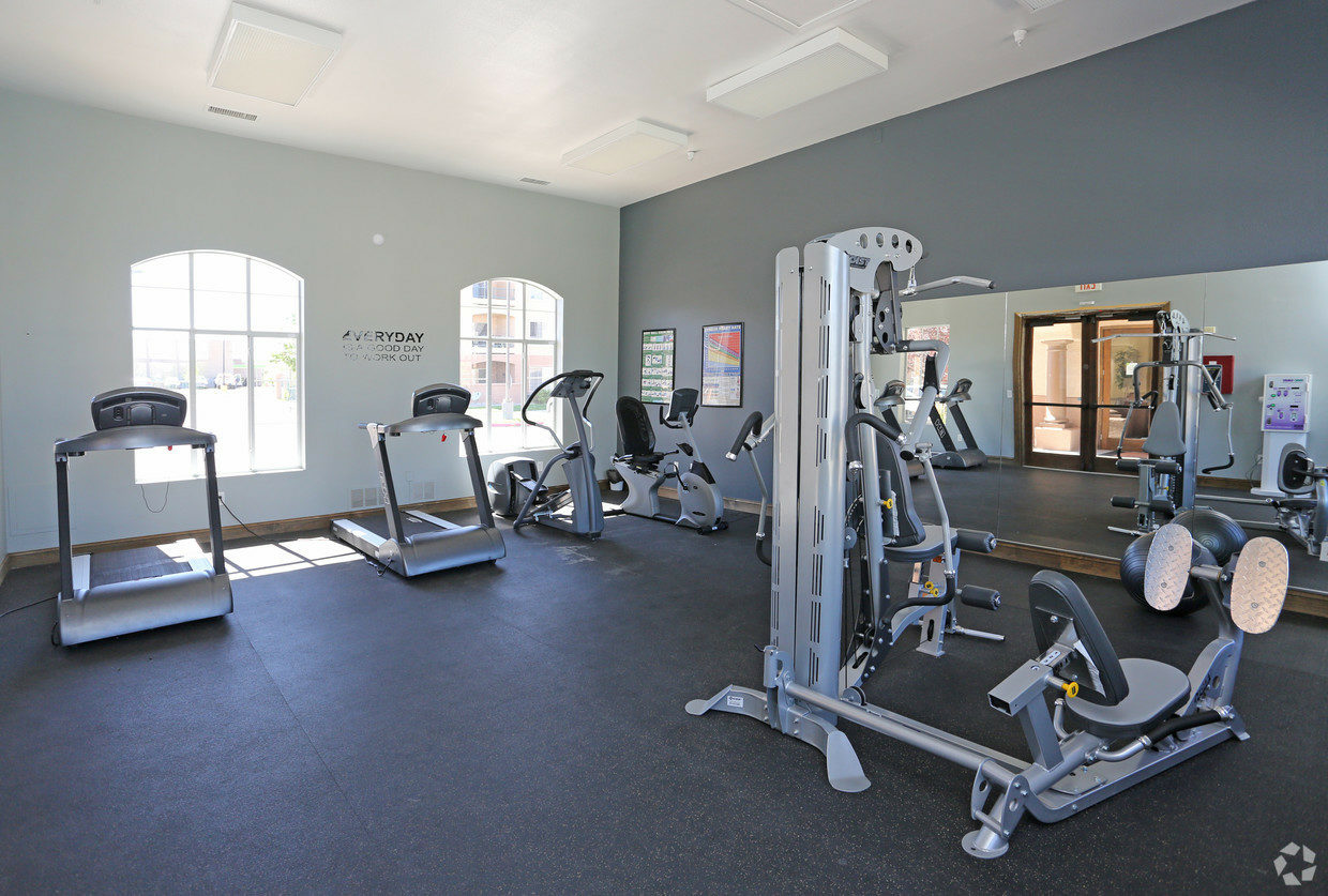 Canon De Arrowhead - Affordable Housing Image 3