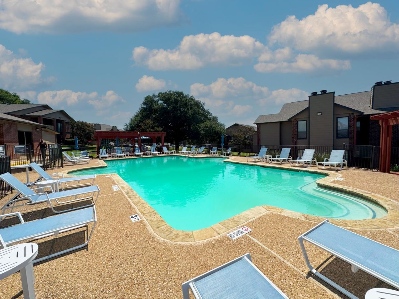 Valley Creek Apartments Image 3
