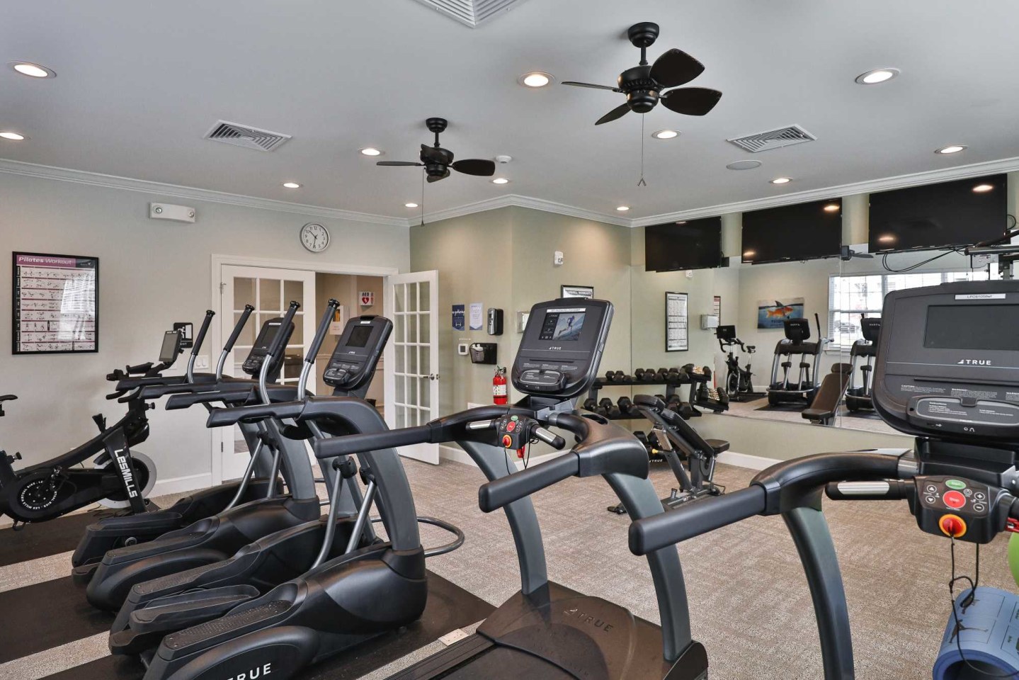 The Residences at Harbor Landing Image 18