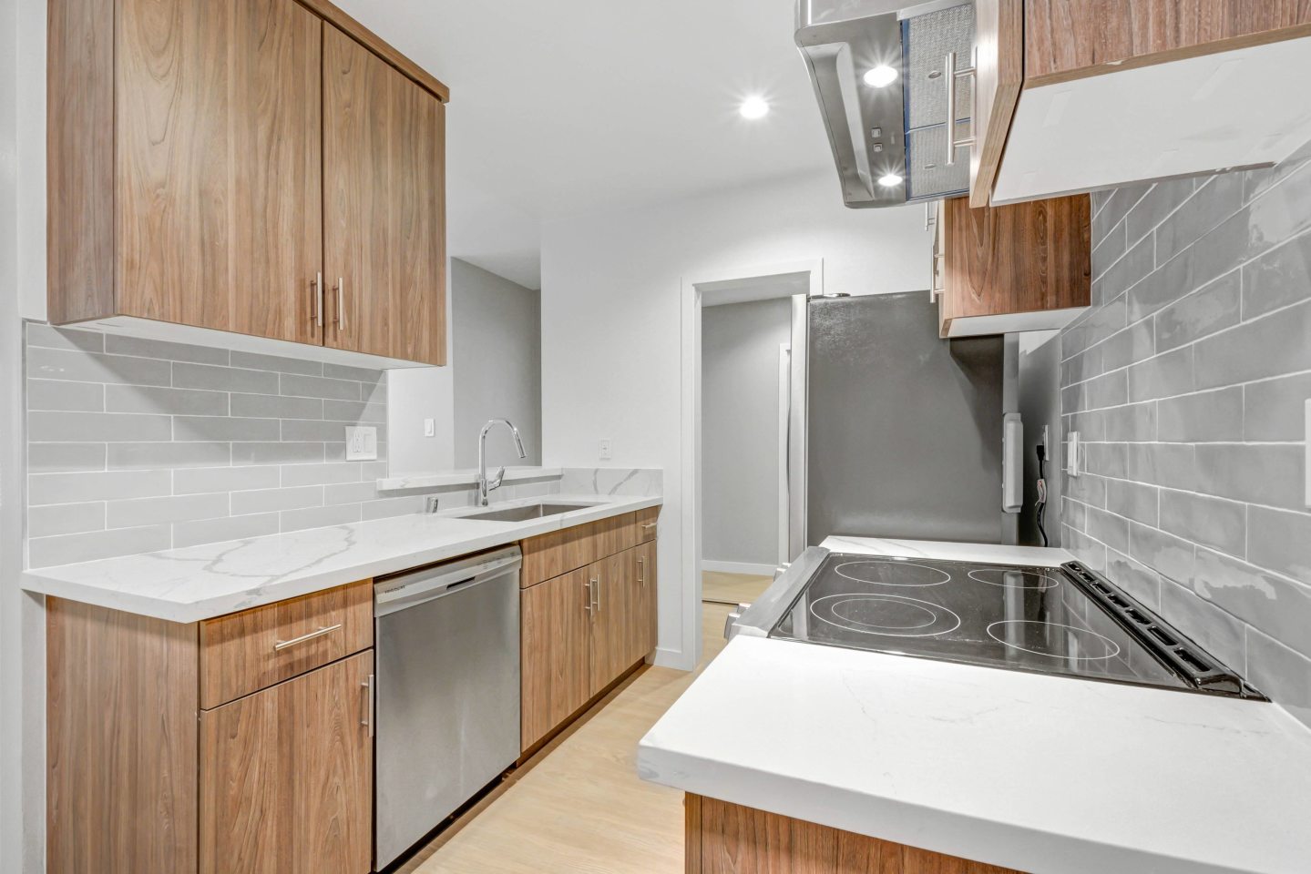 1525 Amherst Ave. Image 2