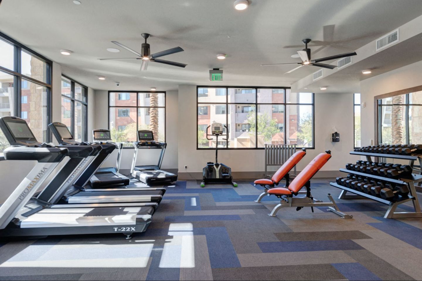 The Scottsdale Grand Apartments Image 2