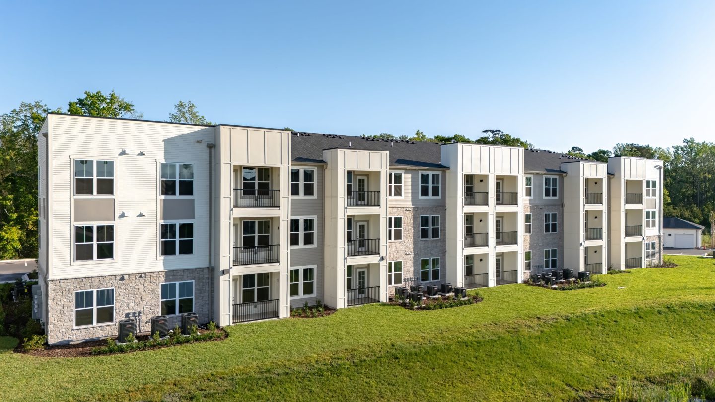 The Pointe at Davis Creek Image 1