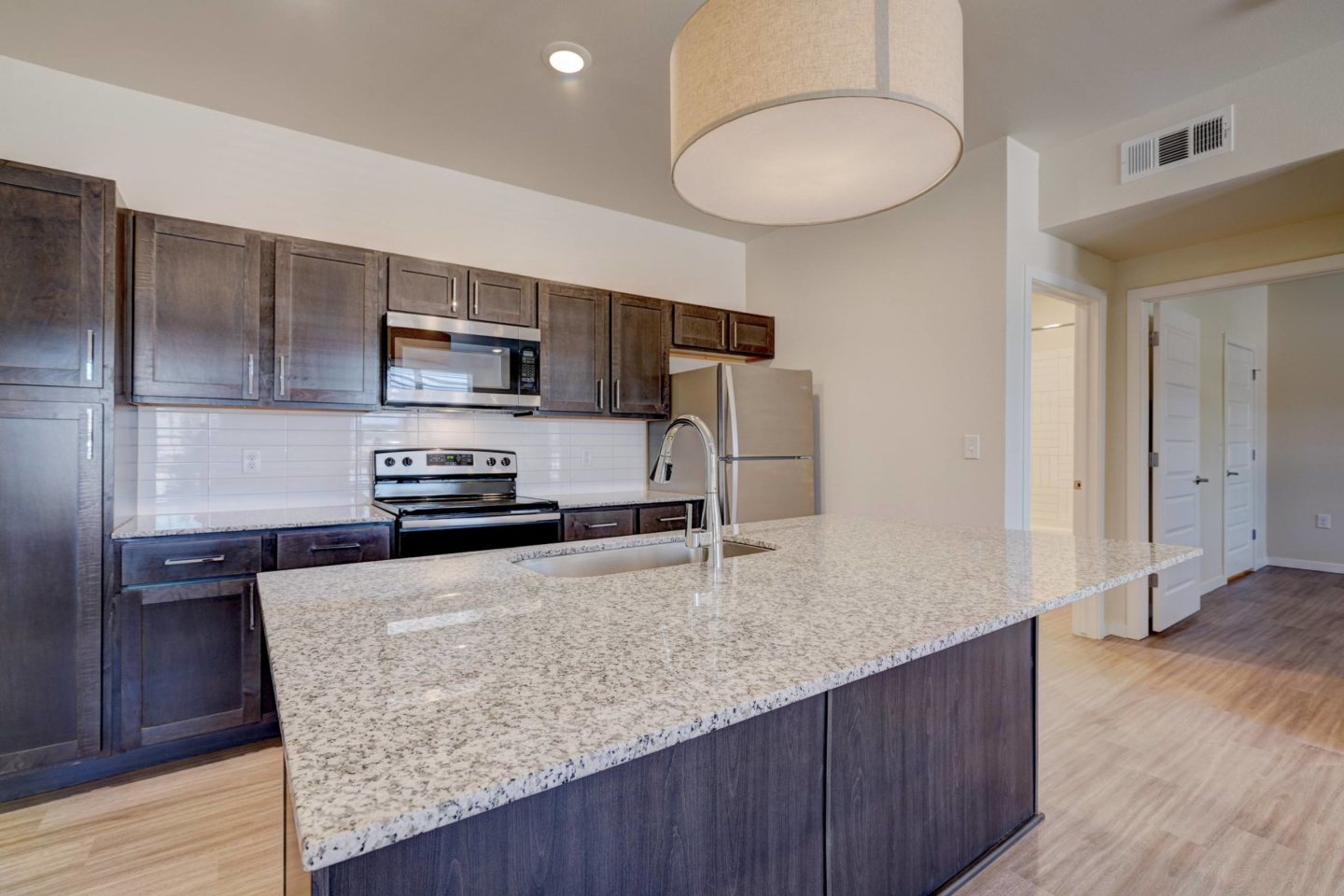 The Encore Apartments Image 3