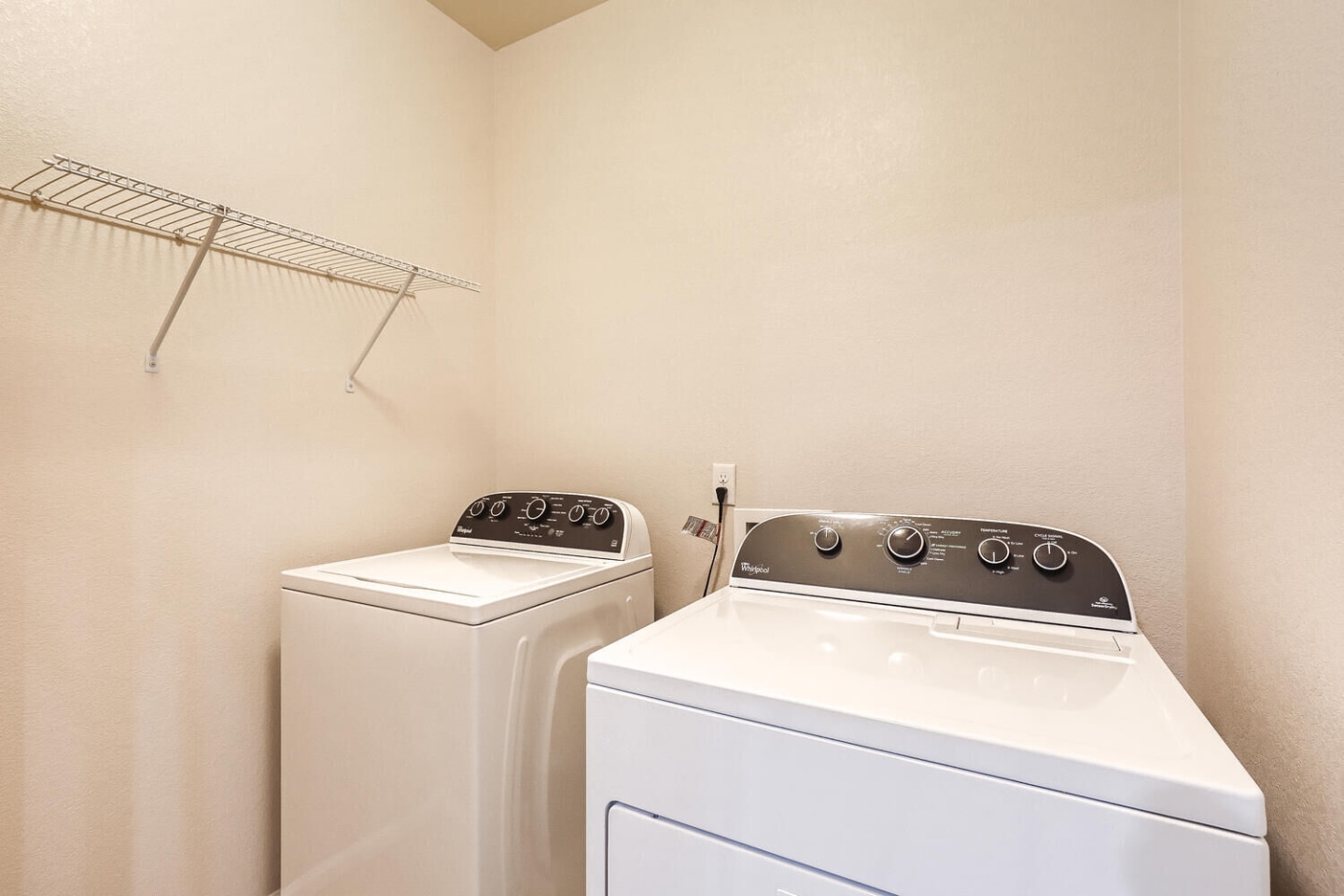 Maple Leaf Townhomes Image 10