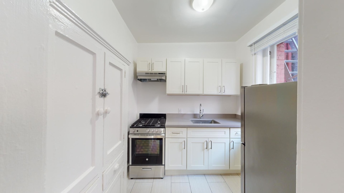 925 Geary Image 2