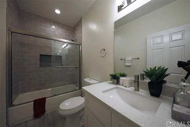 2926 S Normandie Avenue - Co-Living Image 6