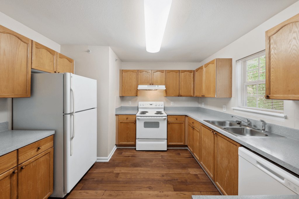 Harbor Creek Apartments Image 40