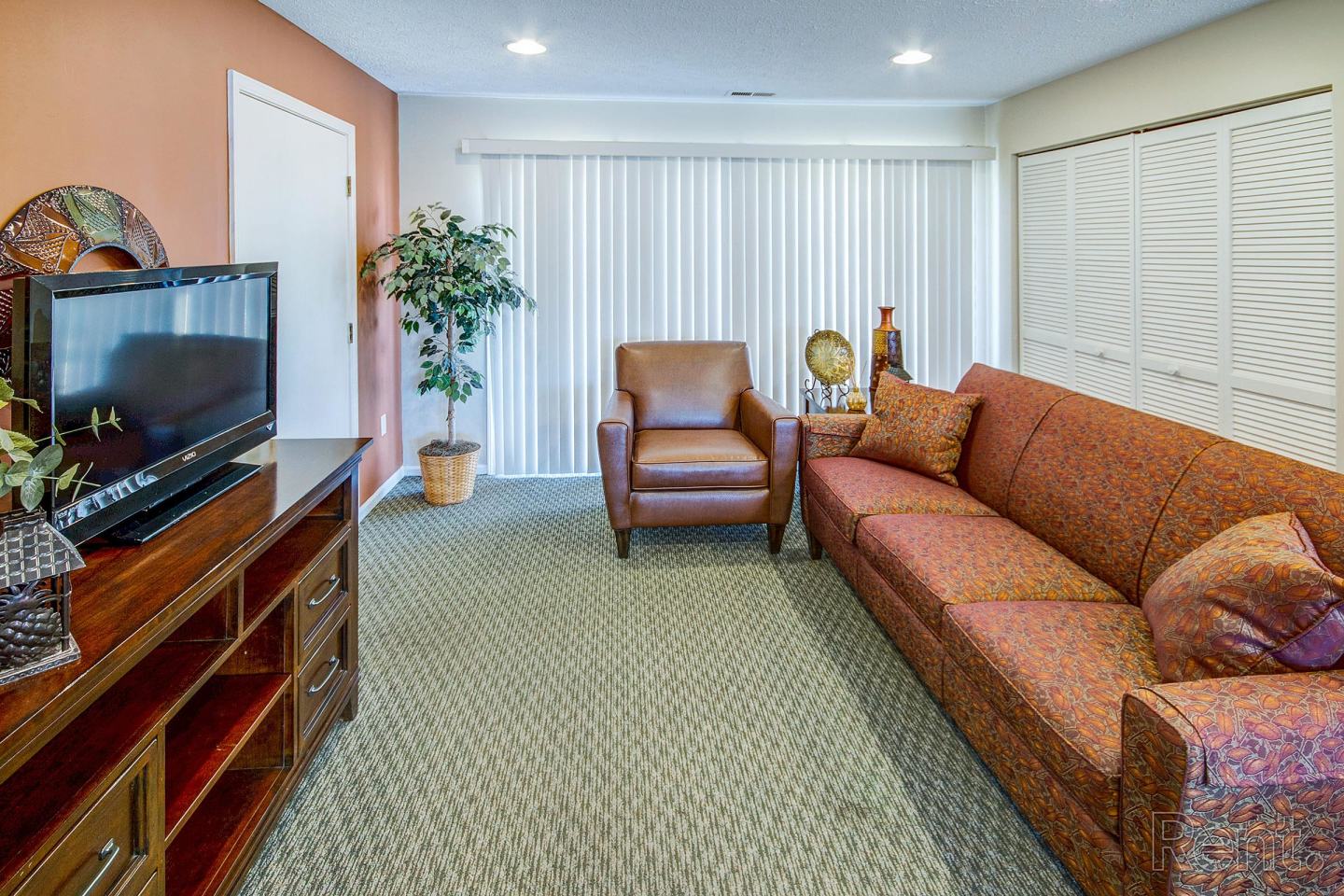 Lakeview Apartments Image 16