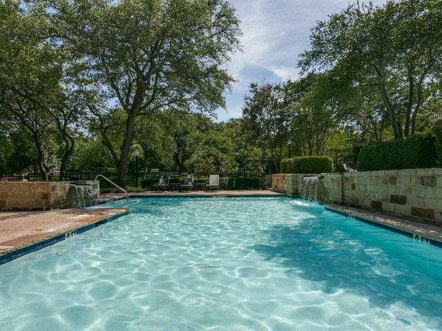 Village Lakes Image 13