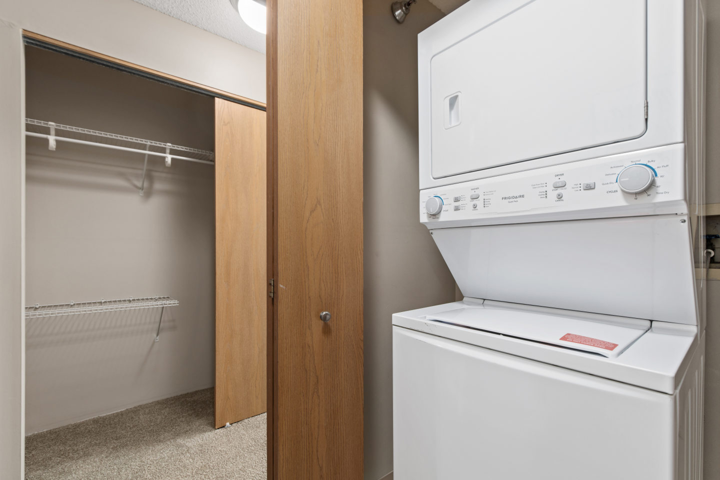 Woodridge Apartments Image 9