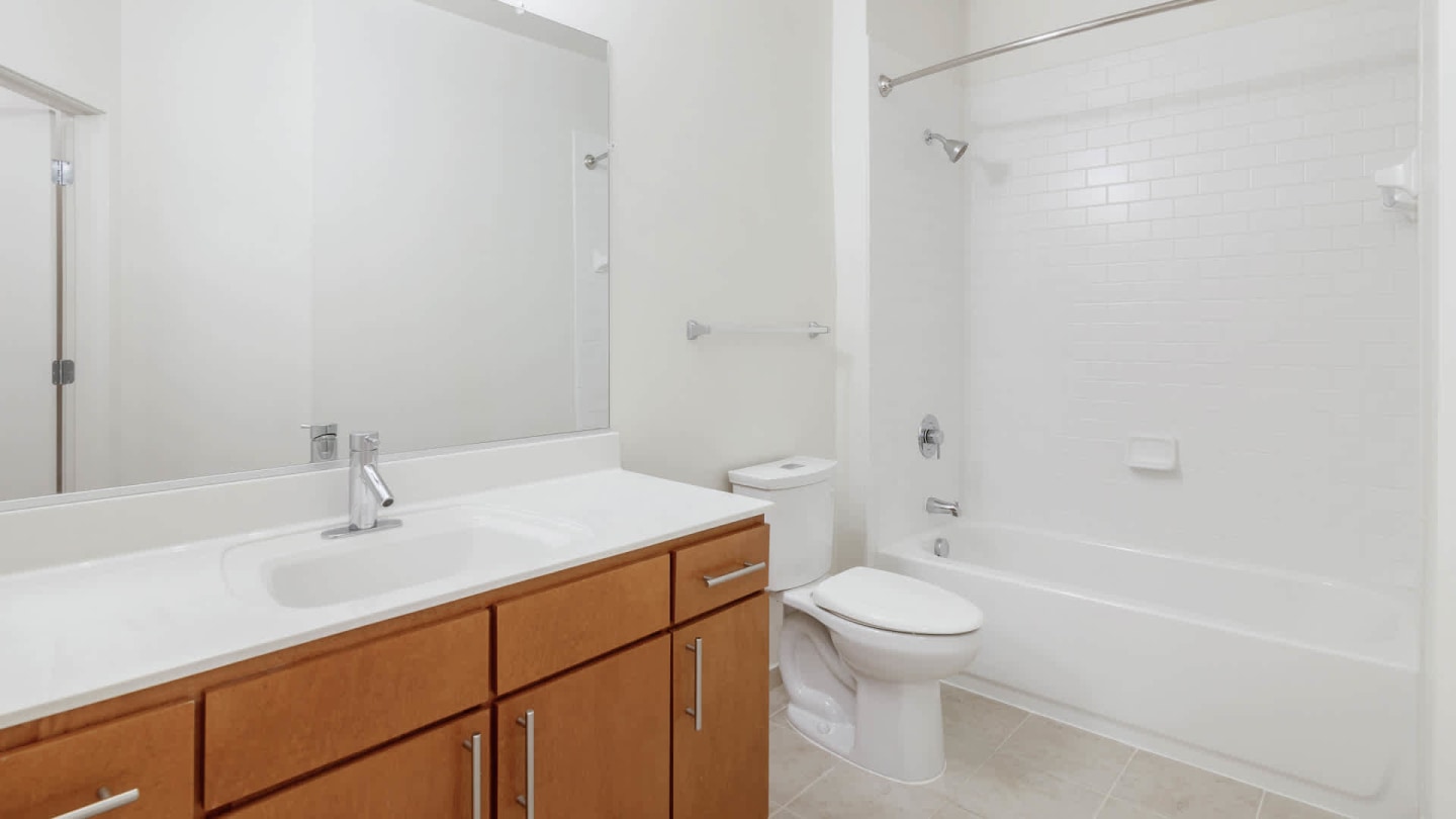 2201 Pershing Image 18