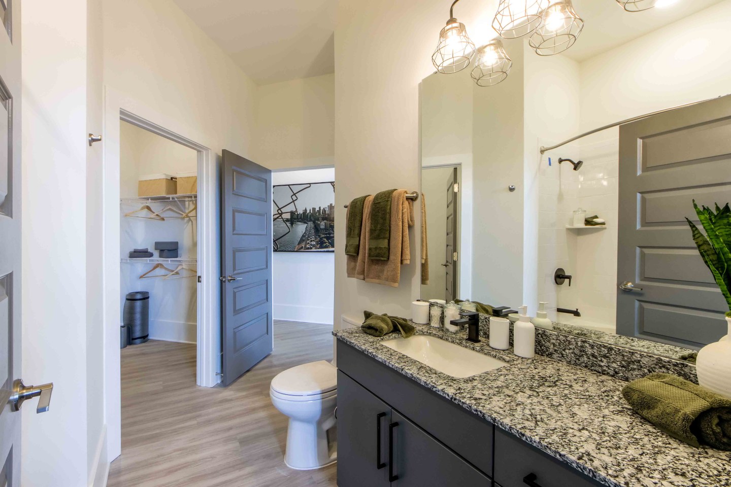 The Oliver Luxury Apartments Image 24