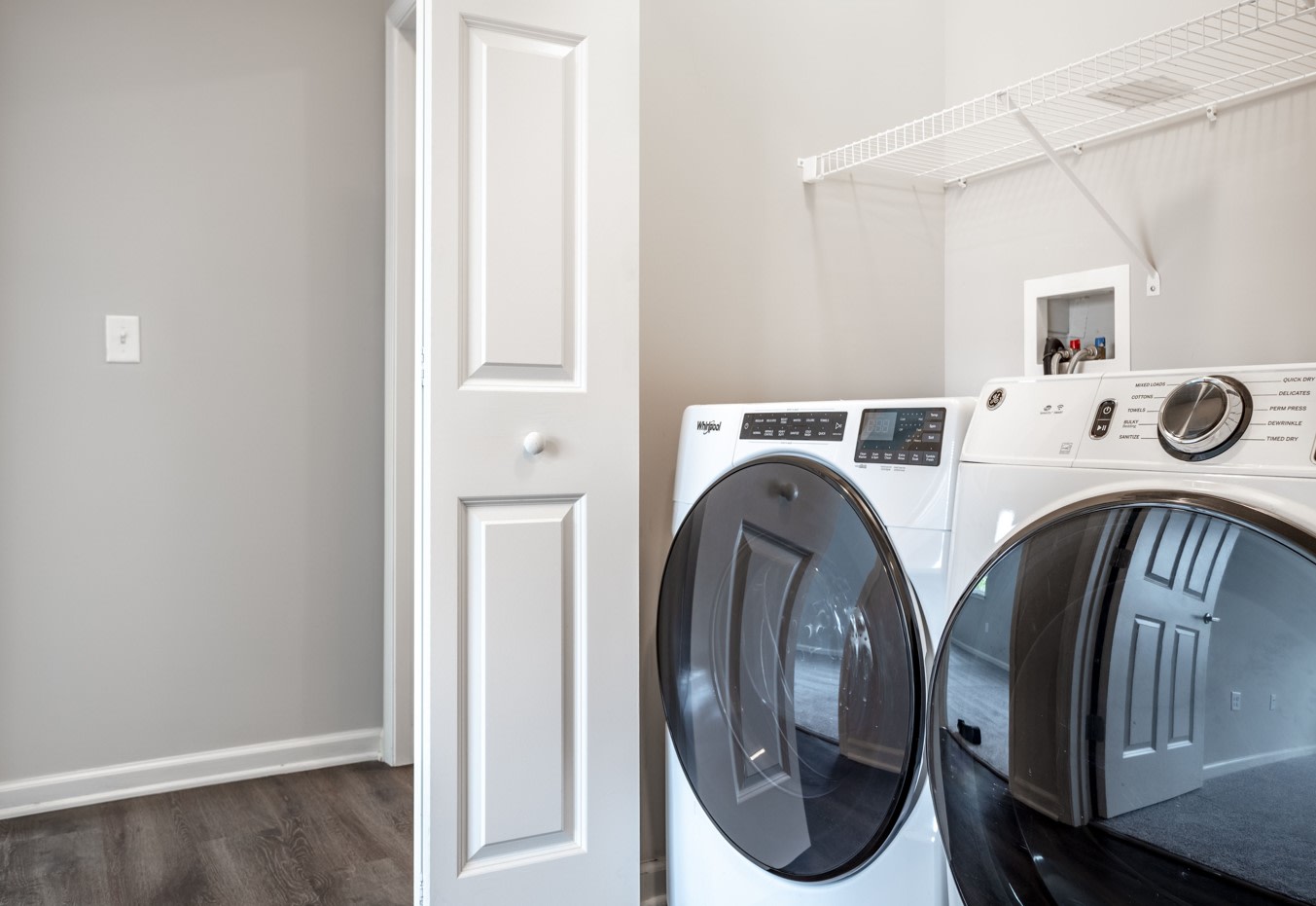 The Residences at Harbor Landing Image 15