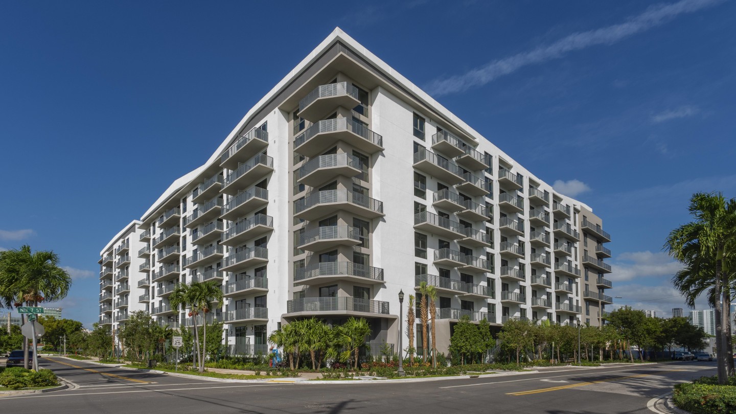 10X Miami River Image 28